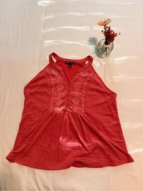 Cable & Gauge Coral Red Embroidered Halter Tank